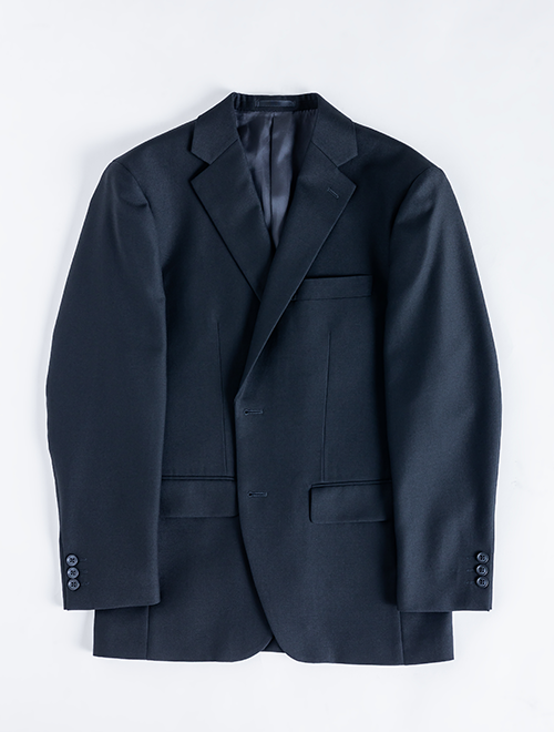写真:オールシーズンフォーマルスーツ