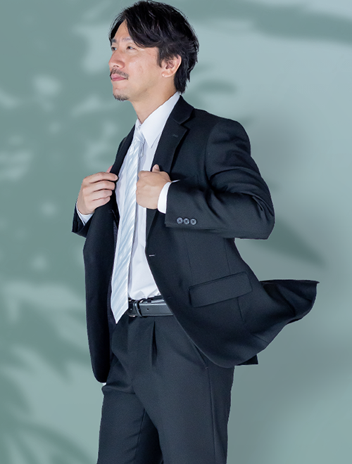 写真:夏用フォーマルスーツ